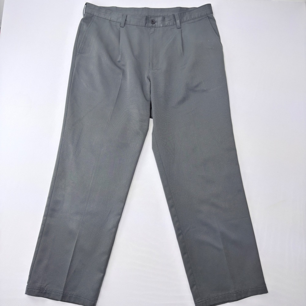 IZOD Golf Mens 40x32 Gray Pleated Straight Leg Performance Pants Trousers
